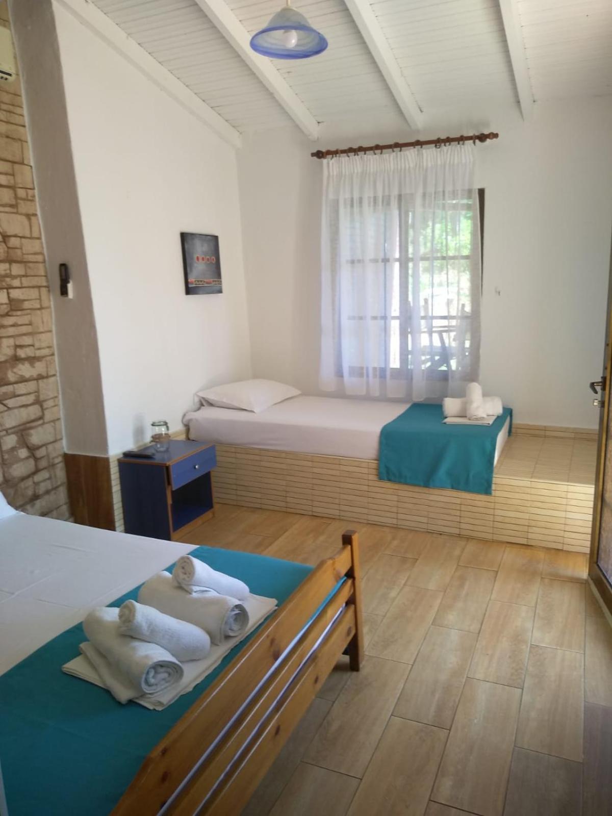 Bambola Apartments Неа-Муданія Екстер'єр фото